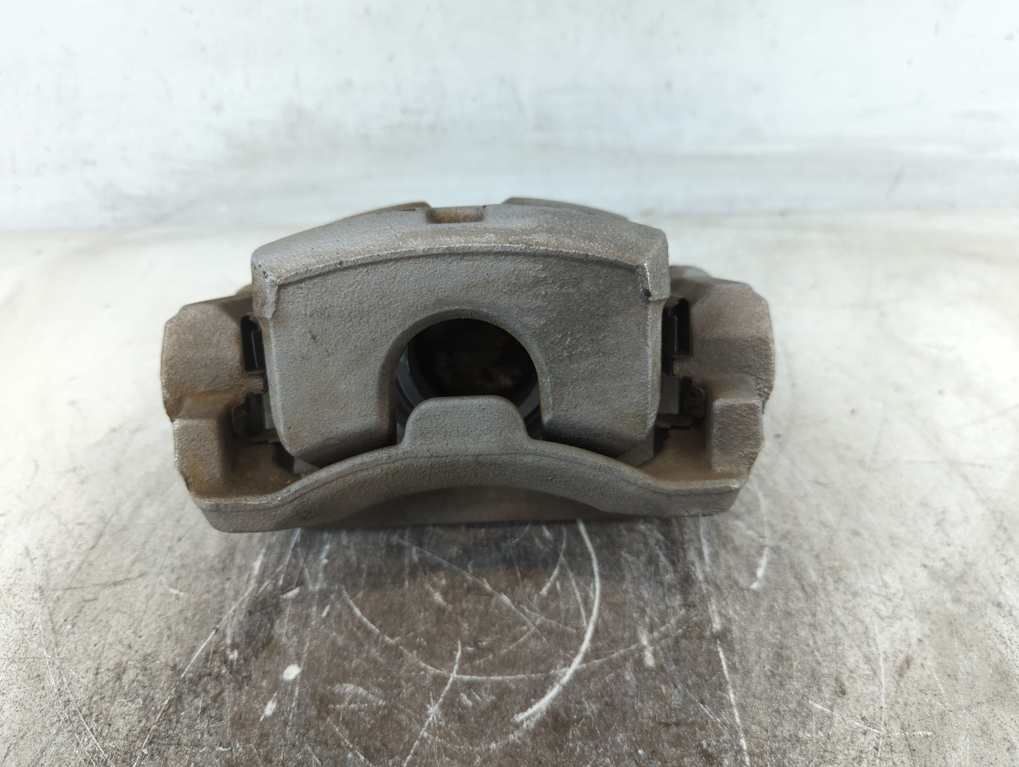 2019-2020 Hyundai Santa Fe Front Driver Left Brake Caliper - Oemusedautoparts1.com