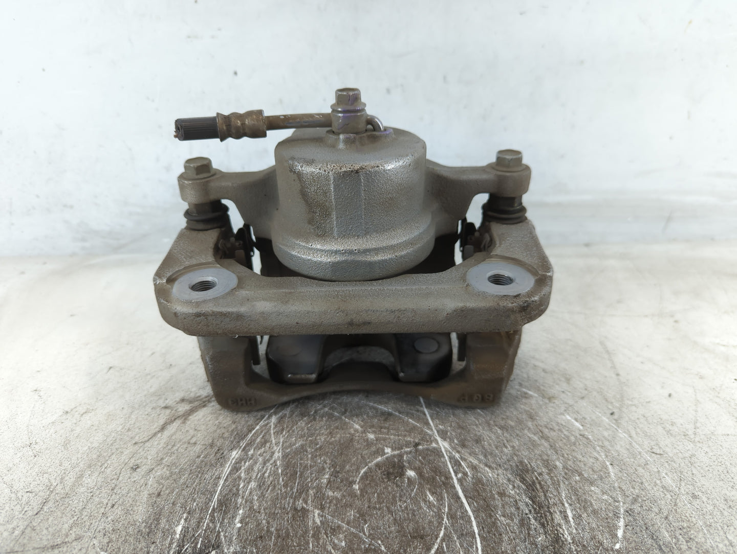 2019-2020 Hyundai Santa Fe Front Driver Left Brake Caliper - Oemusedautoparts1.com