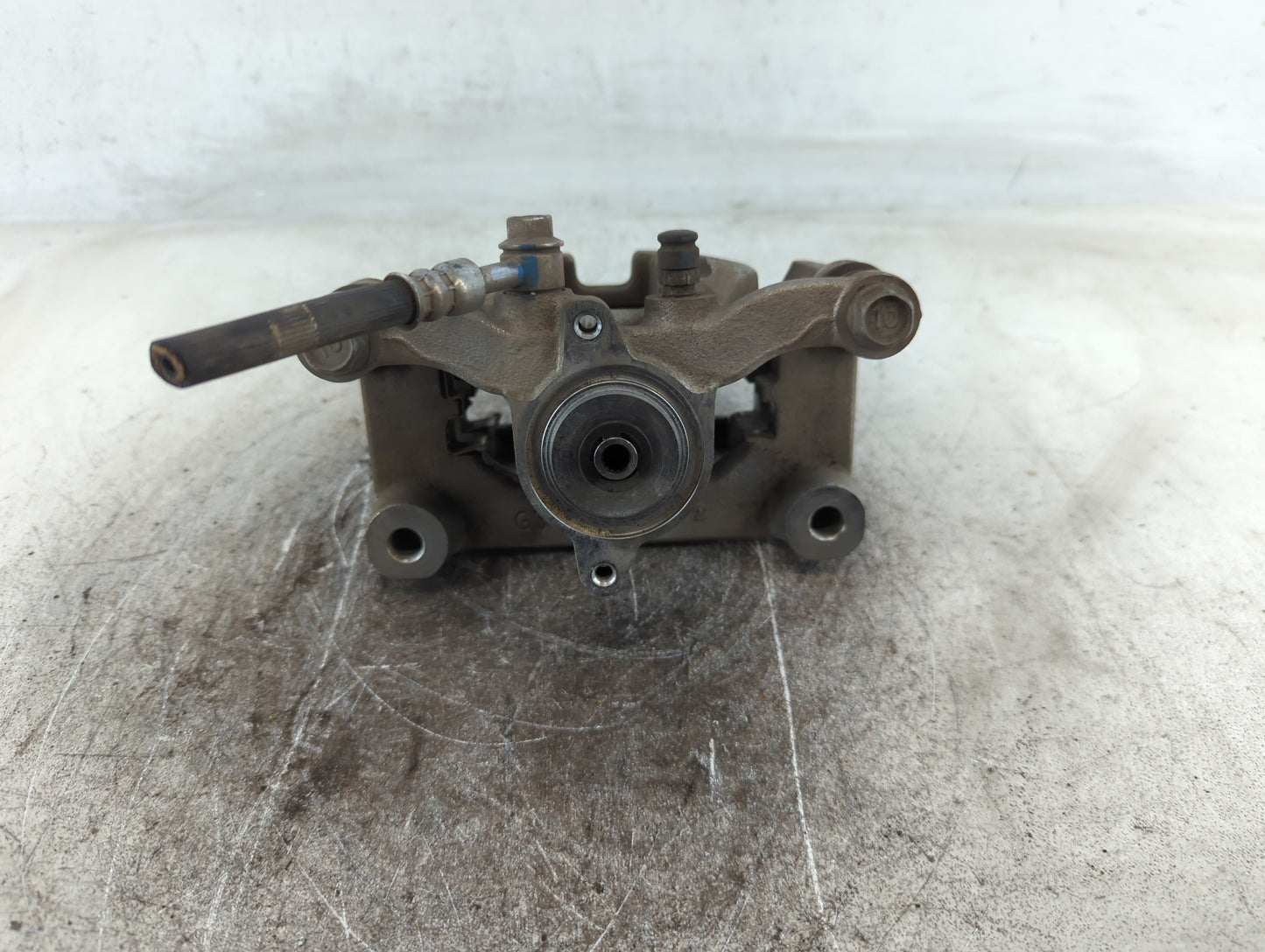 2019-2020 Hyundai Santa Fe Front Driver Left Brake Caliper 699755 - Oemusedautoparts1.com