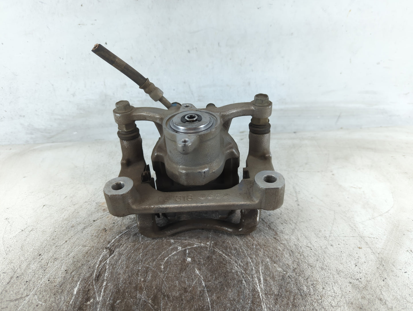 2019-2020 Hyundai Santa Fe Front Driver Left Brake Caliper 699755 - Oemusedautoparts1.com