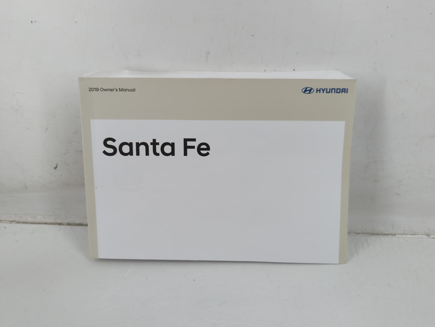 2019 Hyundai Santa Fe Owners Manual Book Guide P/N:KS2U-EU8NF OEM Used Auto Parts - Oemusedautoparts1.com