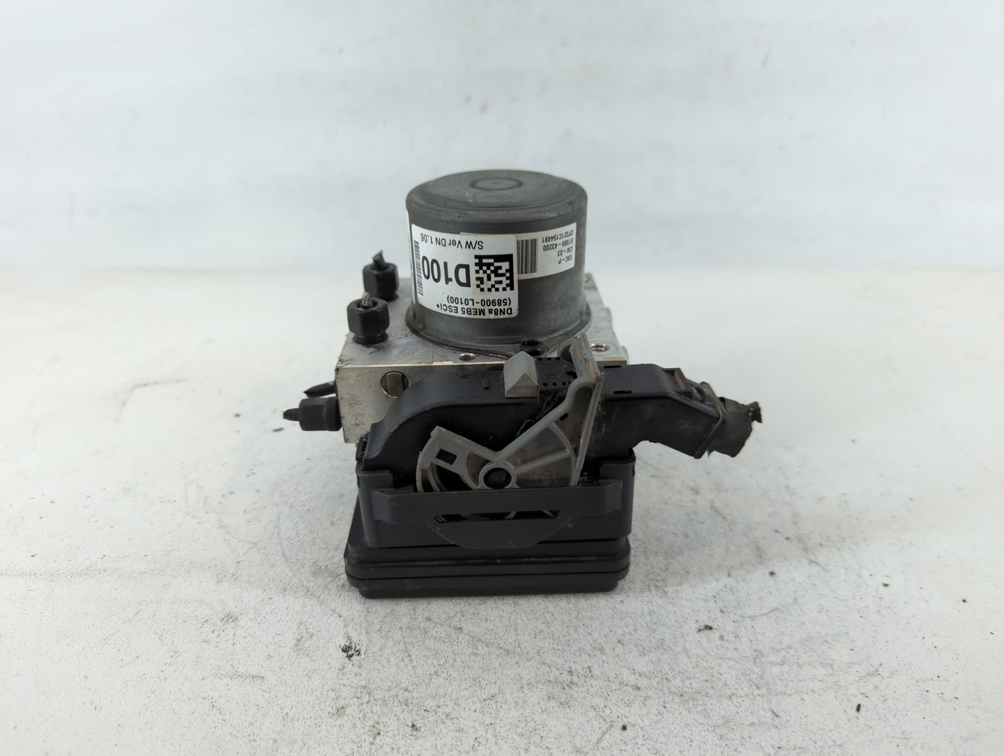 2019-2020 Hyundai Santa Fe ABS Pump Control Module Replacement P/N:61589-43200 Fits Fits 2019 2020 OEM Used Auto Parts - Oem