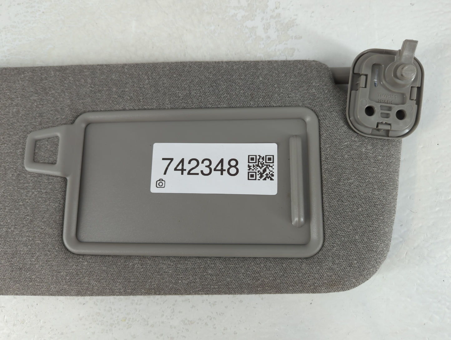 2019-2021 Hyundai Santa Fe Sun Visor Shade Replacement Passenger Right Mirror Fits Fits 2019 2020 2021 OEM Used Auto Parts -