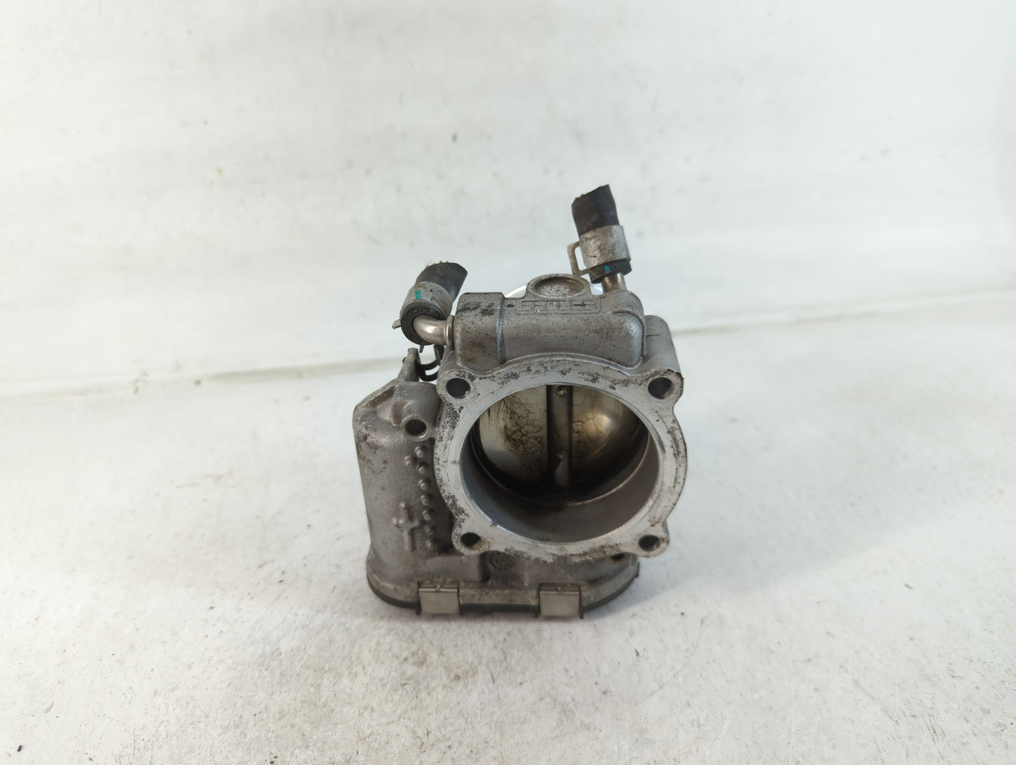 2019-2020 Hyundai Santa Fe Throttle Body P/N:35100-2G600 Fits Fits 2015 2016 2017 2018 2019 2020 2021 OEM Used Auto Parts - 