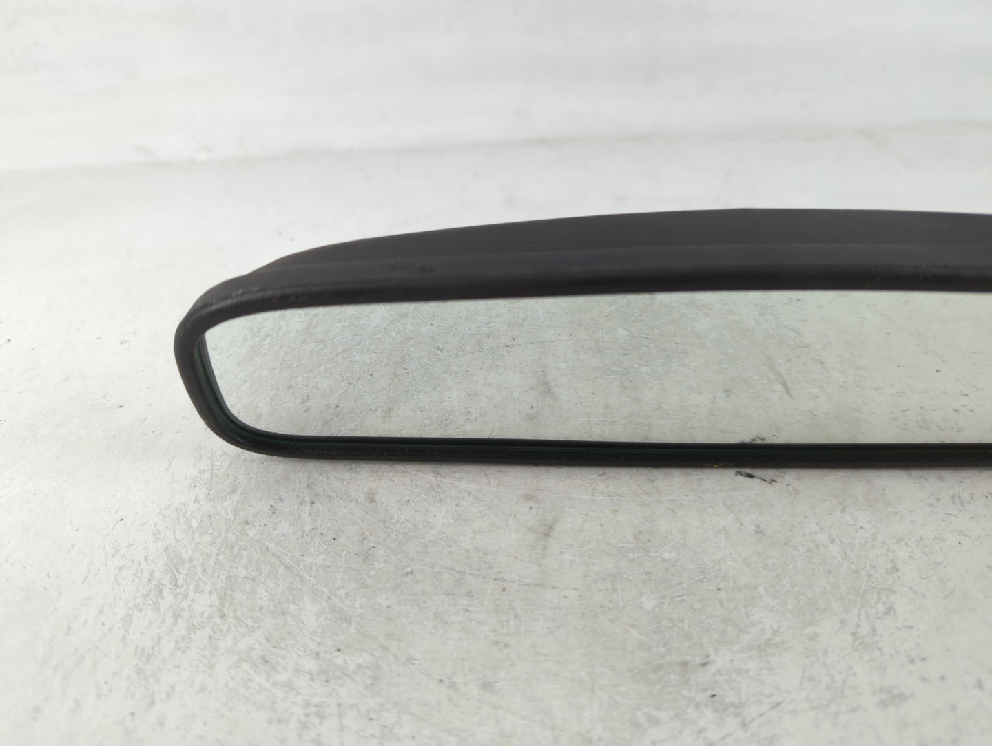 2013-2020 Hyundai Santa Fe Interior Rear View Mirror Replacement OEM P/N:IE4012143 Fits OEM Used Auto Parts - Oemusedautopar