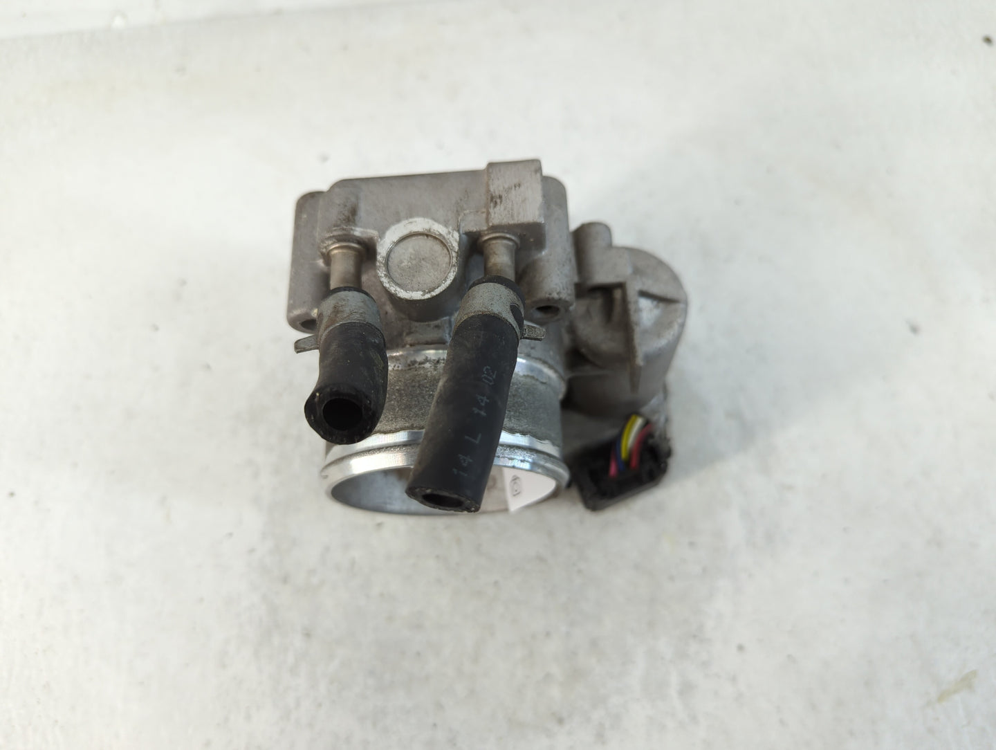 2019-2020 Hyundai Santa Fe Throttle Body P/N:35100-2G610 Fits Fits 2015 2016 2017 2018 2019 2020 2021 OEM Used Auto Parts - 