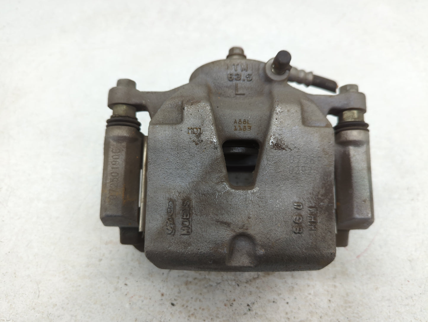 2019-2020 Hyundai Santa Fe Front Driver Left Brake Caliper - Oemusedautoparts1.com