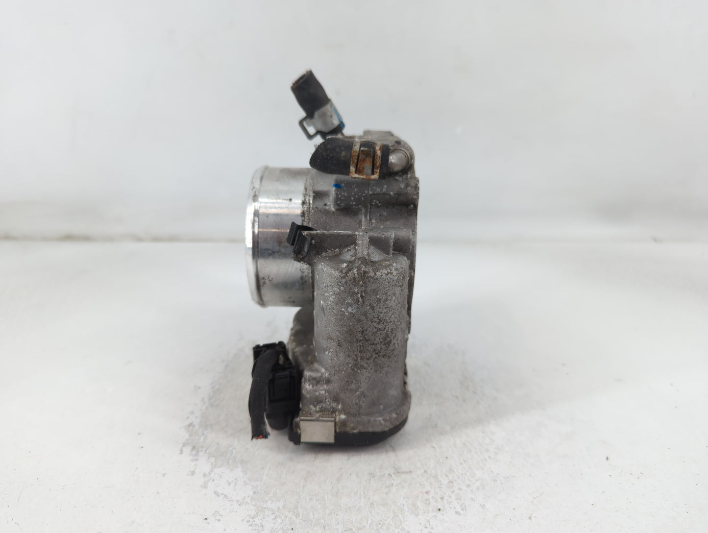 2019-2020 Hyundai Santa Fe Throttle Body P/N:35100-2G600 Fits Fits 2015 2016 2017 2018 2019 2020 2021 OEM Used Auto Parts - 