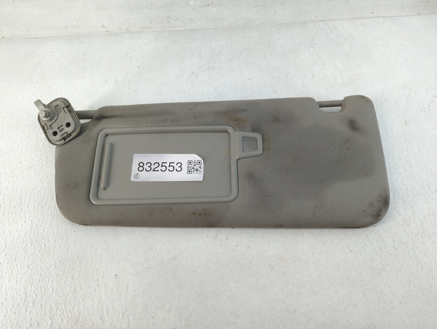 2019-2021 Hyundai Santa Fe Sun Visor Shade Replacement Driver Left Mirror Fits Fits 2019 2020 2021 OEM Used Auto Parts - Oem