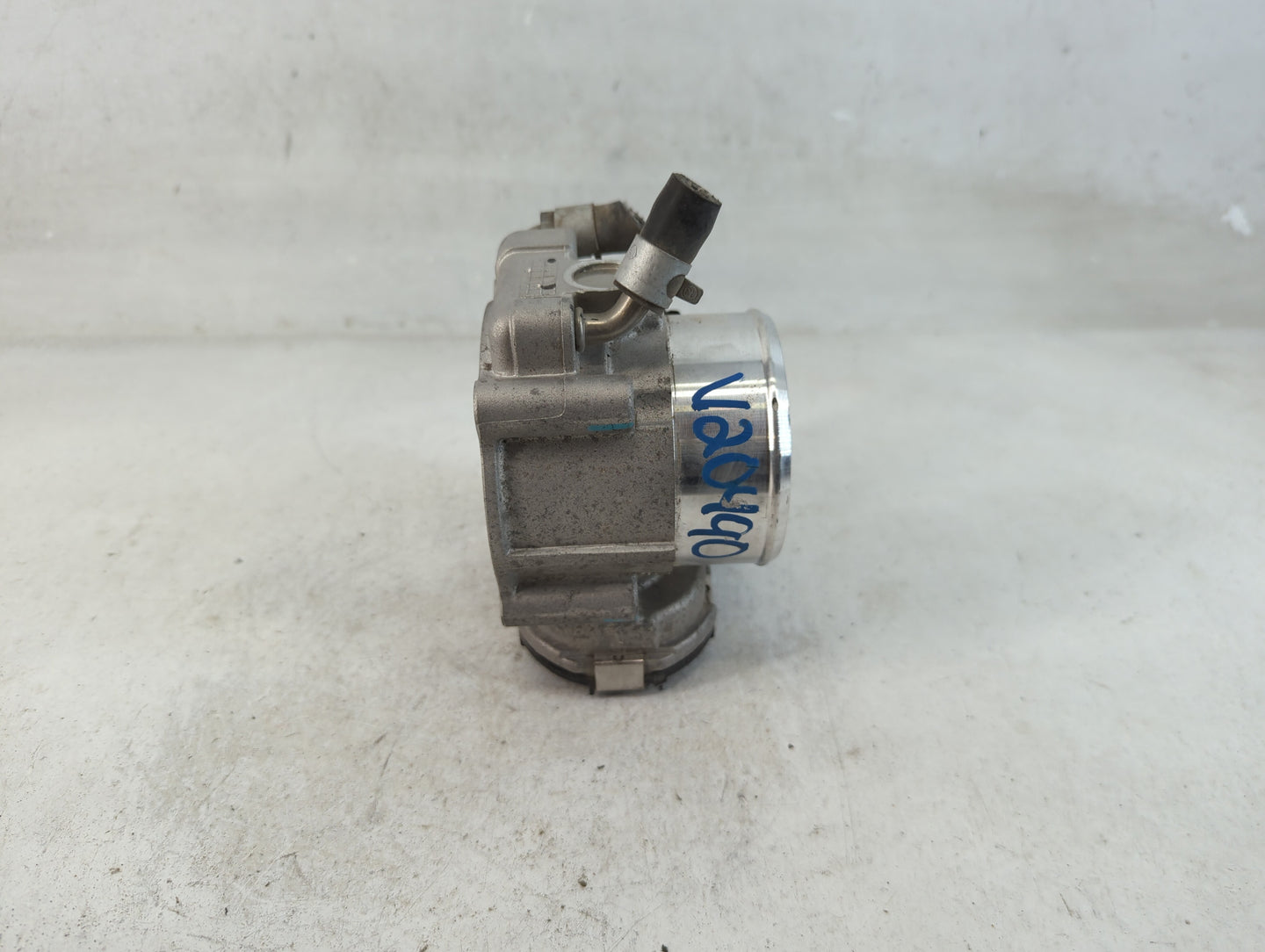 2019-2020 Hyundai Santa Fe Throttle Body P/N:35100-2G600 Fits Fits 2015 2016 2017 2018 2019 2020 2021 OEM Used Auto Parts - 