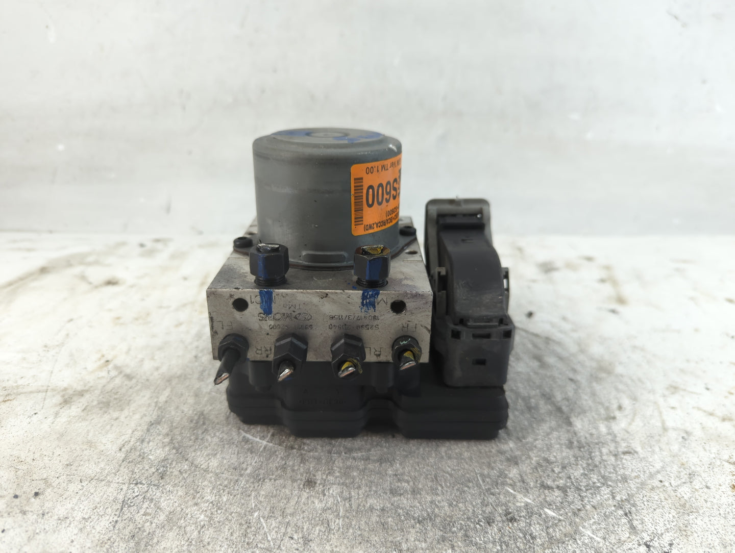 2019-2020 Hyundai Santa Fe ABS Pump Control Module Replacement P/N:61589-43200 Fits Fits 2019 2020 OEM Used Auto Parts - Oem