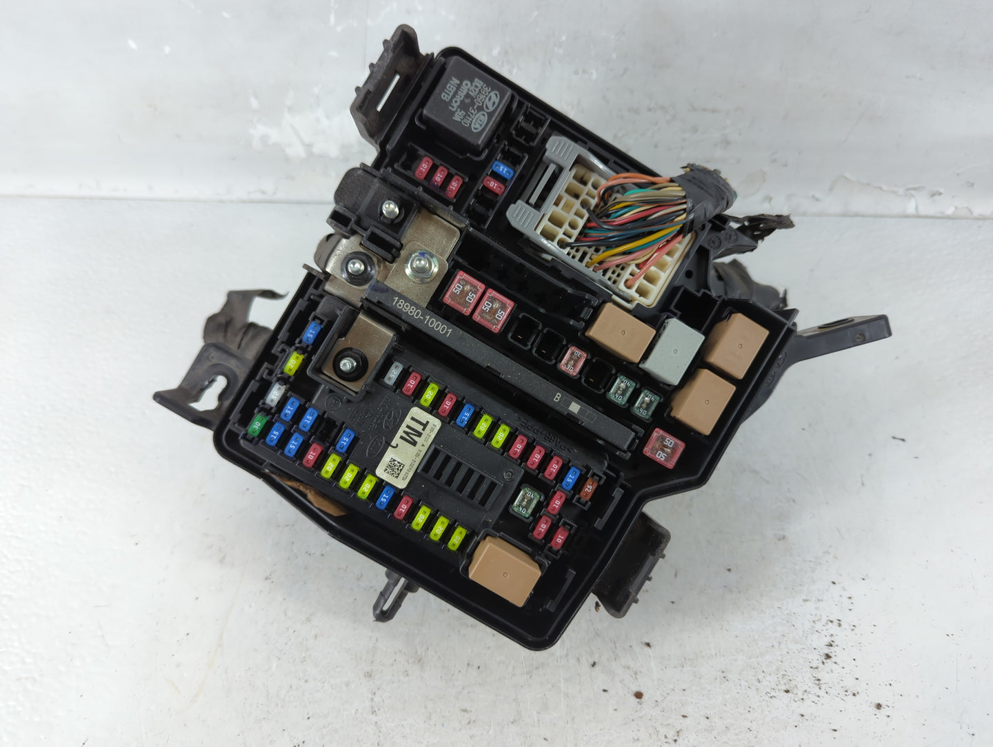 2019-2020 Hyundai Santa Fe Fusebox Fuse Box Panel Relay Module P/N:91956-S2020 Fits Fits 2019 2020 OEM Used Auto Parts - Oem