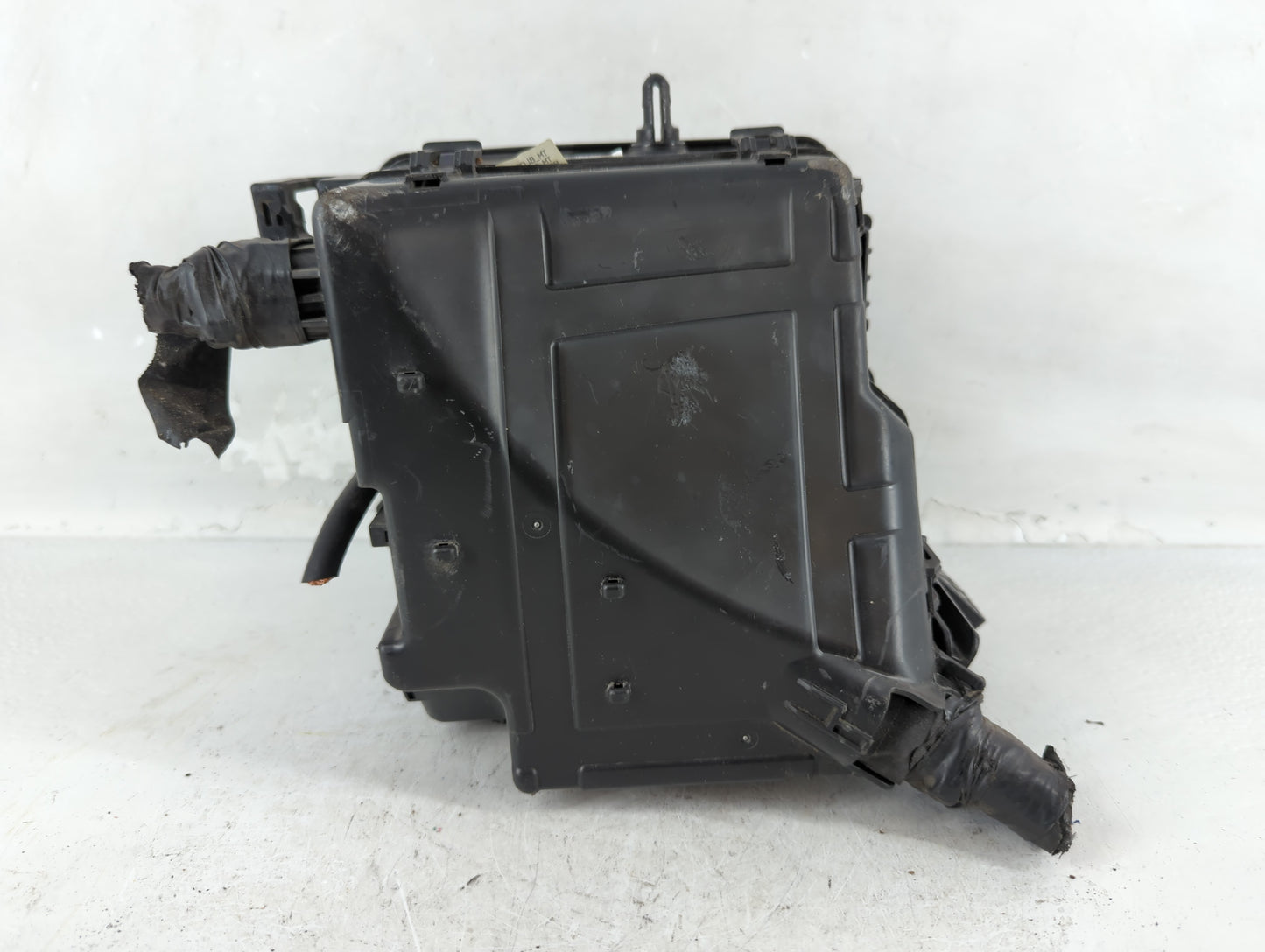 2019-2020 Hyundai Santa Fe Fusebox Fuse Box Panel Relay Module P/N:91956-S2020 Fits Fits 2019 2020 OEM Used Auto Parts - Oem