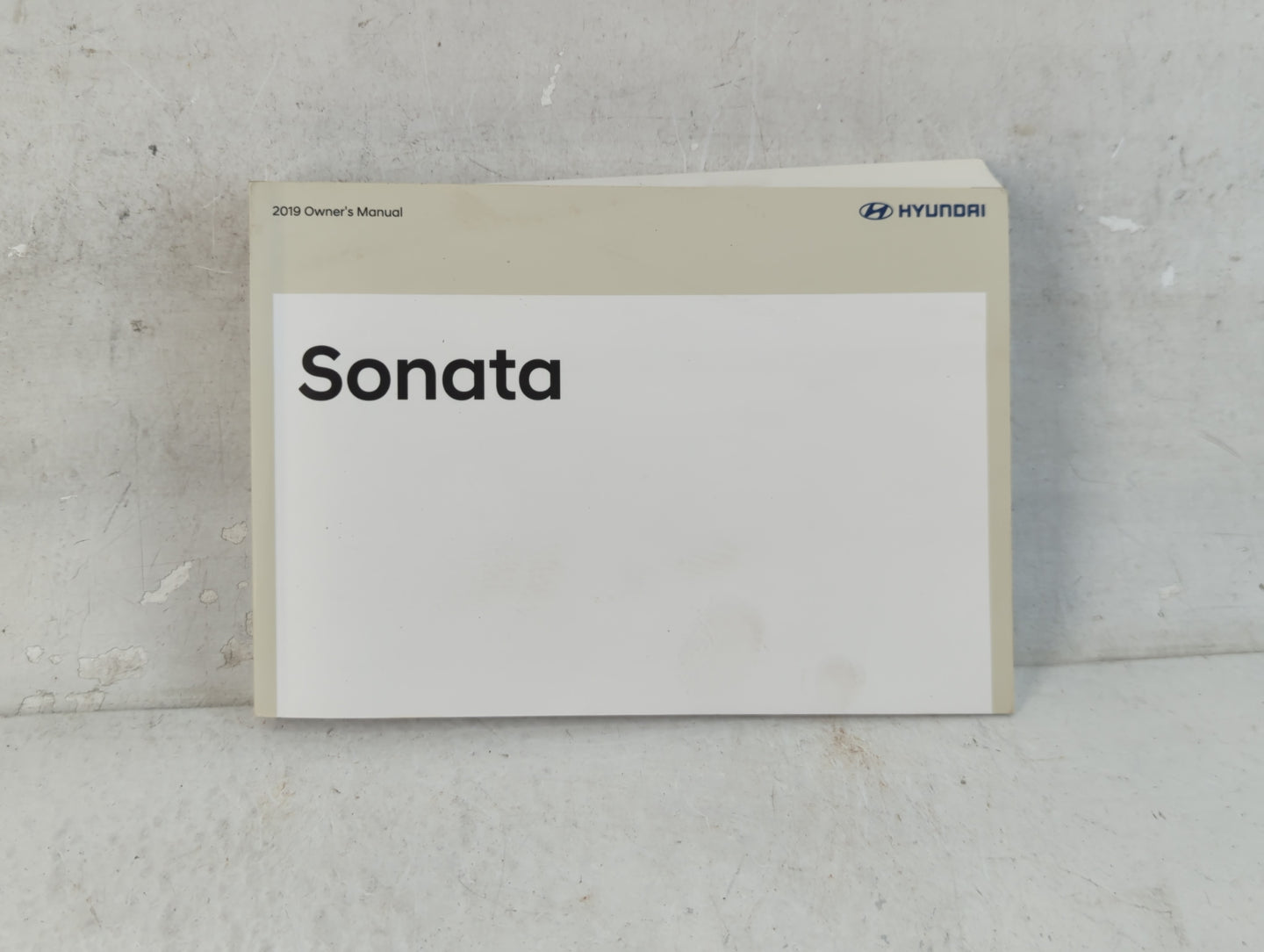 2019 Hyundai Sonata Owners Manual Book Guide P/N:KC10-EU80A OEM Used Auto Parts - Oemusedautoparts1.com