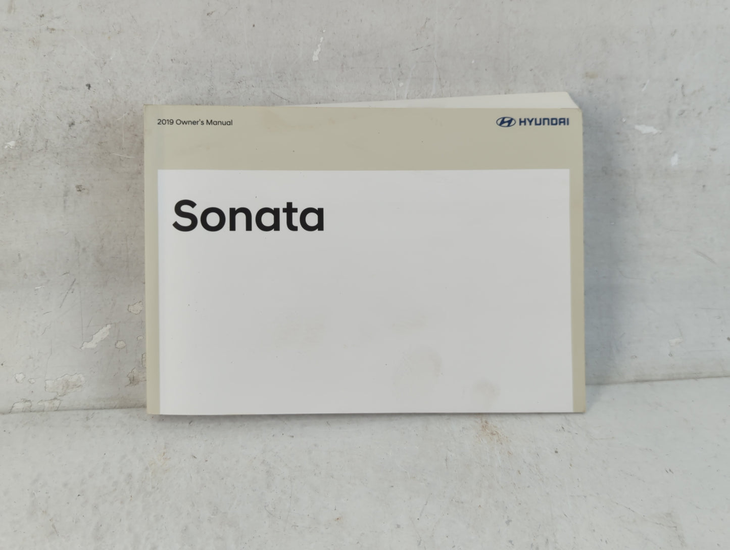 2019 Hyundai Sonata Owners Manual Book Guide P/N:KC10-EU80A OEM Used Auto Parts - Oemusedautoparts1.com