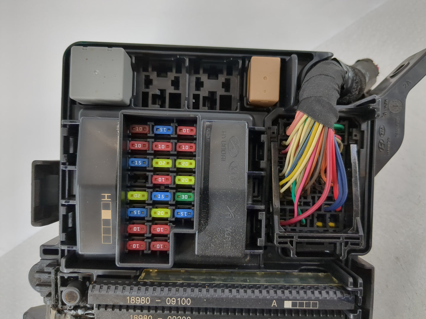 2018-2019 Hyundai Sonata Fusebox Fuse Box Panel Relay Module P/N:91951-C2850 Fits Fits 2018 2019 OEM Used Auto Parts - Oemus
