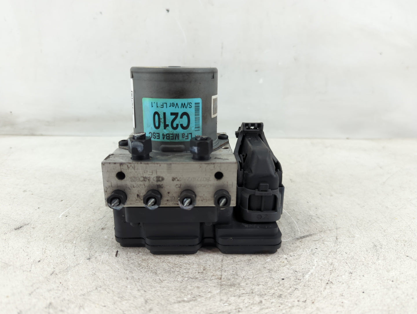 2018-2019 Hyundai Sonata ABS Pump Control Module Replacement P/N:58920-C2210 Fits Fits 2018 2019 OEM Used Auto Parts - Oemus