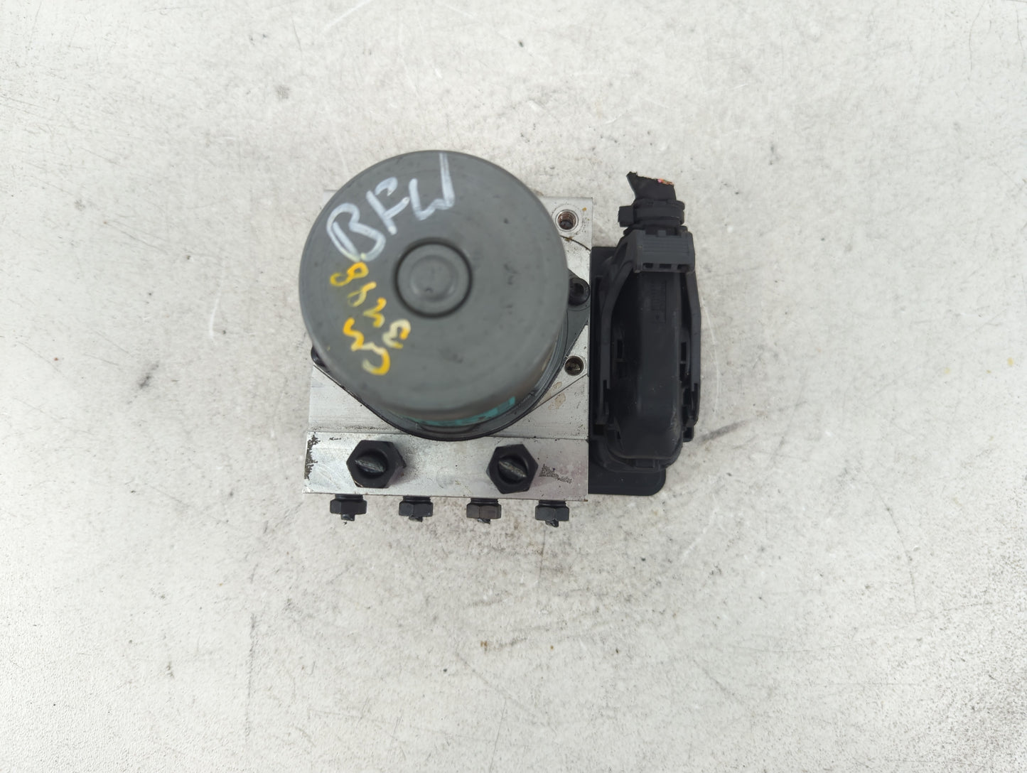 2018-2019 Hyundai Sonata ABS Pump Control Module Replacement P/N:58920-C2210 Fits Fits 2018 2019 OEM Used Auto Parts - Oemus