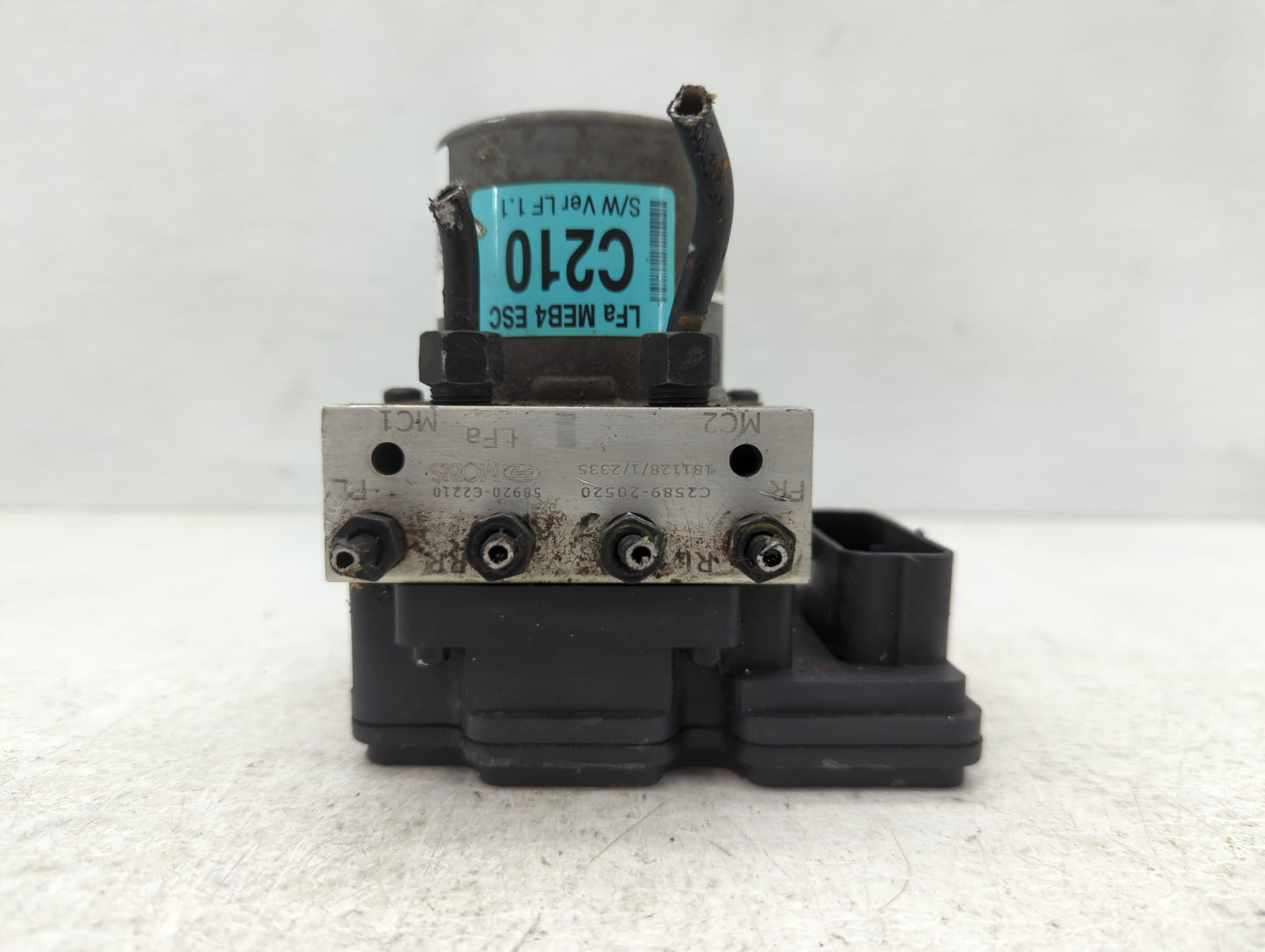 2018-2019 Hyundai Sonata ABS Pump Control Module Replacement P/N:61589-45100 58920-C2210 Fits Fits 2018 2019 OEM Used Auto P