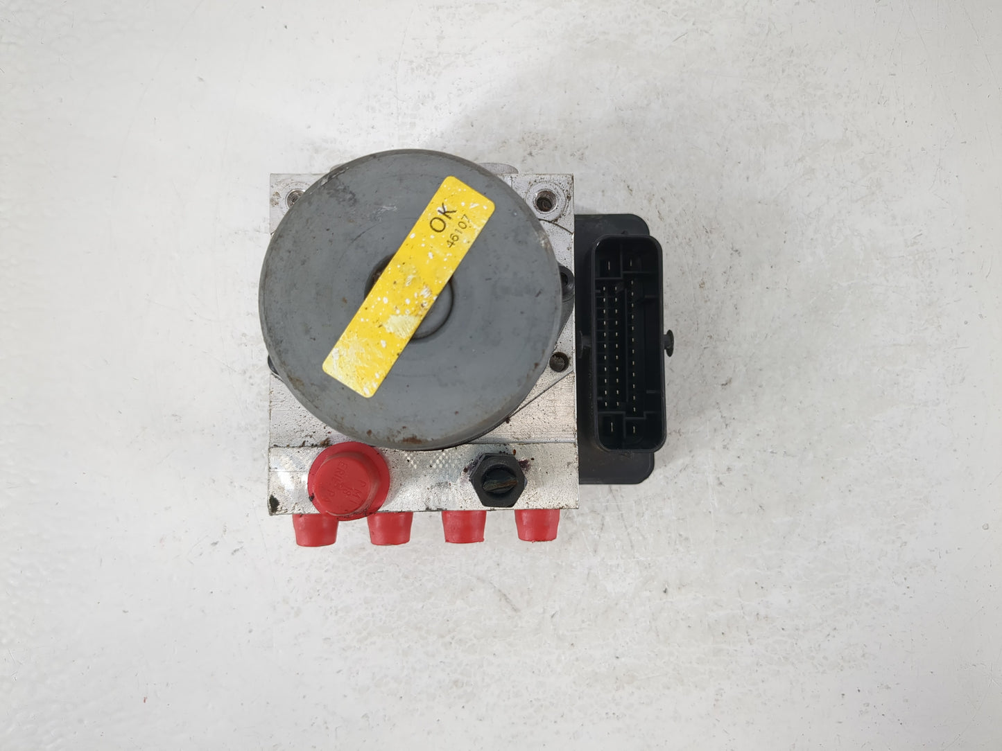 2018-2019 Hyundai Sonata ABS Pump Control Module Replacement P/N:58920-C2210 Fits Fits 2018 2019 OEM Used Auto Parts - Oemus