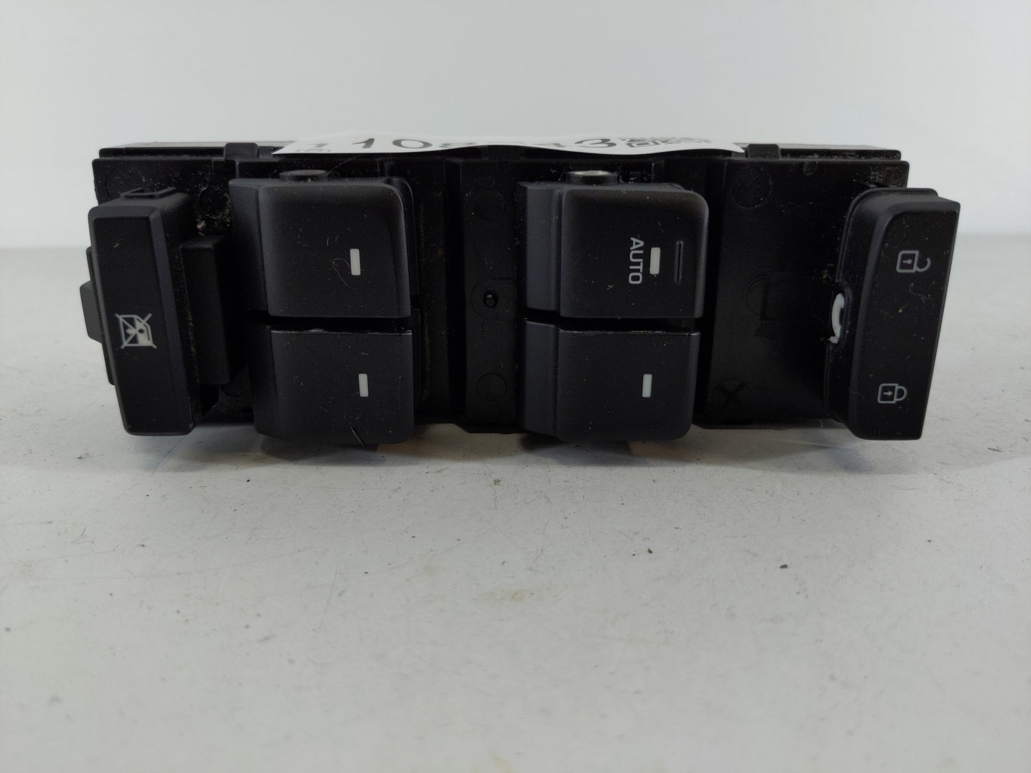 2015-2019 Hyundai Sonata Master Power Window Switch Replacement Driver Side Left P/N:93570-C1000 Fits OEM Used Auto Parts - 