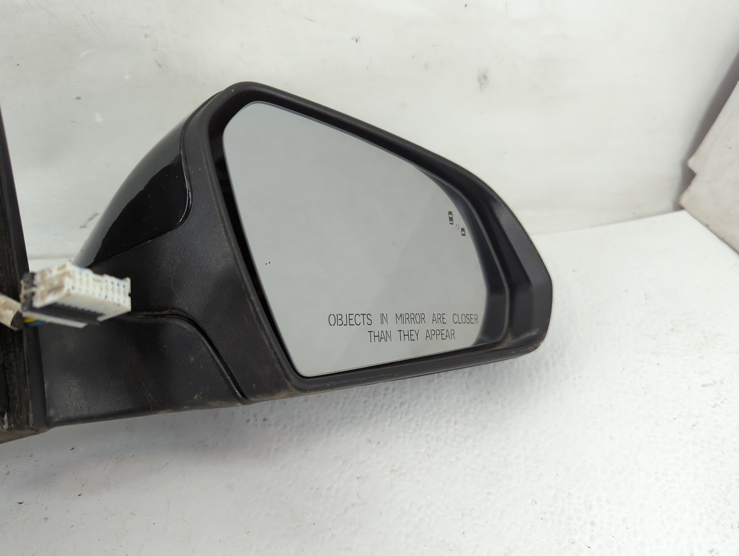 2018-2019 Hyundai Sonata Passenger Side View Mirror - Right Door Mirror OEM Used - Oemusedautoparts1.com