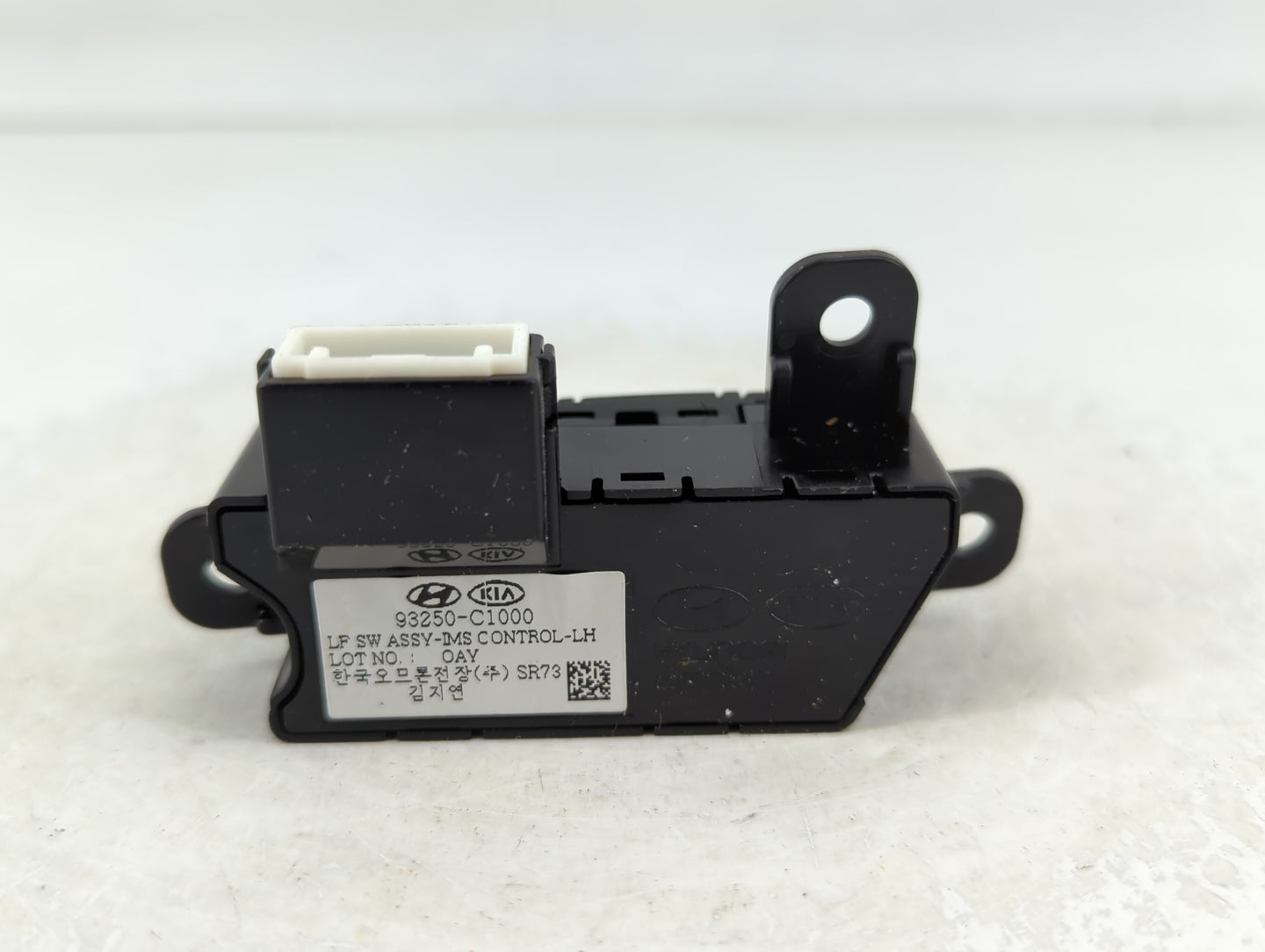 2015-2019 Hyundai Sonata Master Power Window Switch Replacement Driver Side Left P/N:93250-C1000 93570-C1120 Fits OEM Used A