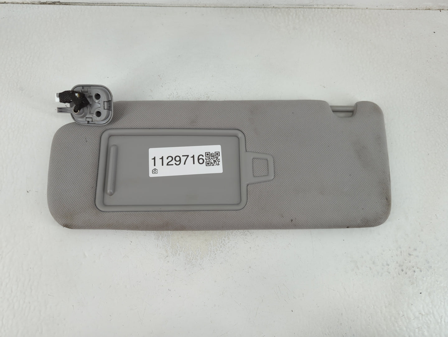 2015-2019 Hyundai Sonata Sun Visor Shade Replacement Driver Left Mirror Fits Fits 2015 2016 2017 2018 2019 OEM Used Auto Par