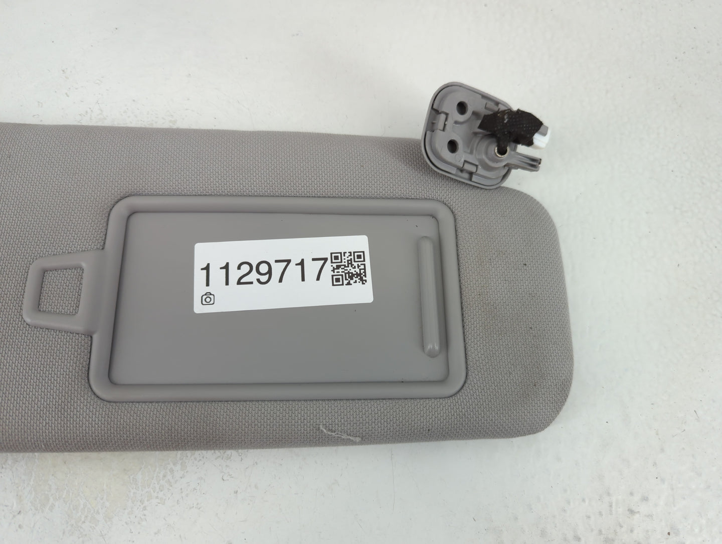2015-2019 Hyundai Sonata Sun Visor Shade Replacement Passenger Right Mirror Fits Fits 2015 2016 2017 2018 2019 OEM Used Auto