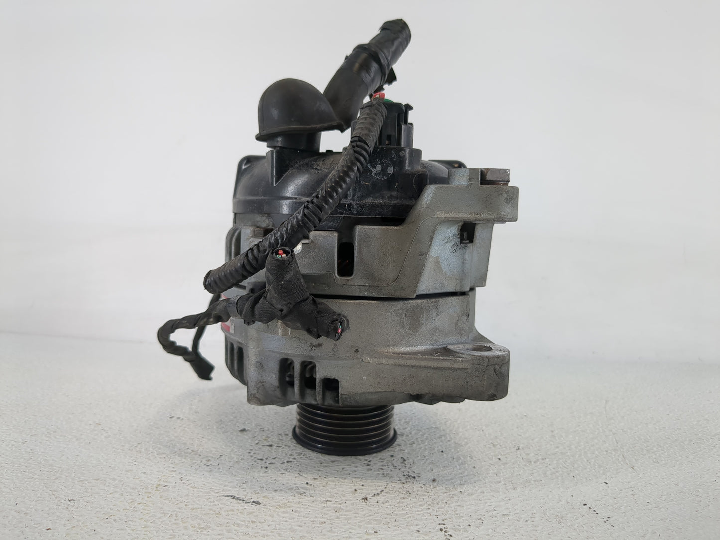 2016-2017 Hyundai Sonata Alternator Replacement Generator Charging Assembly Engine OEM P/N:37300-2G061 Fits Fits 2016 2017 O