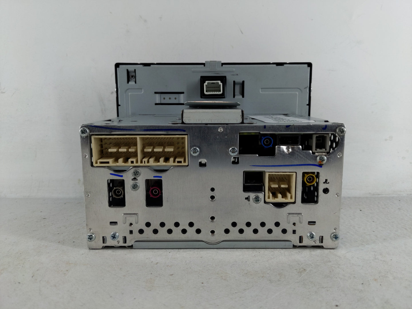 2018-2019 Hyundai Sonata Radio AM FM Cd Player Receiver Replacement P/N:96160C2UA04X Fits Fits 2018 2019 OEM Used Auto Parts