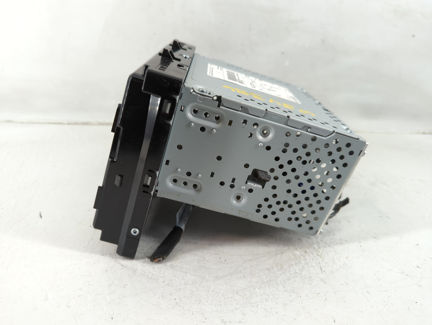 2018-2019 Hyundai Sonata Radio AM FM Cd Player Receiver Replacement P/N:96160-C2UA04X Fits Fits 2018 2019 OEM Used Auto Part