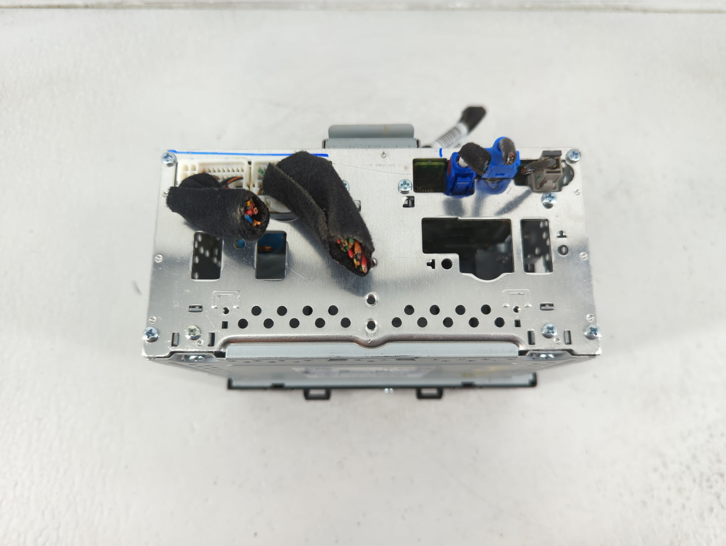 2018-2019 Hyundai Sonata Radio AM FM Cd Player Receiver Replacement P/N:96160-C2UA04X Fits Fits 2018 2019 OEM Used Auto Part