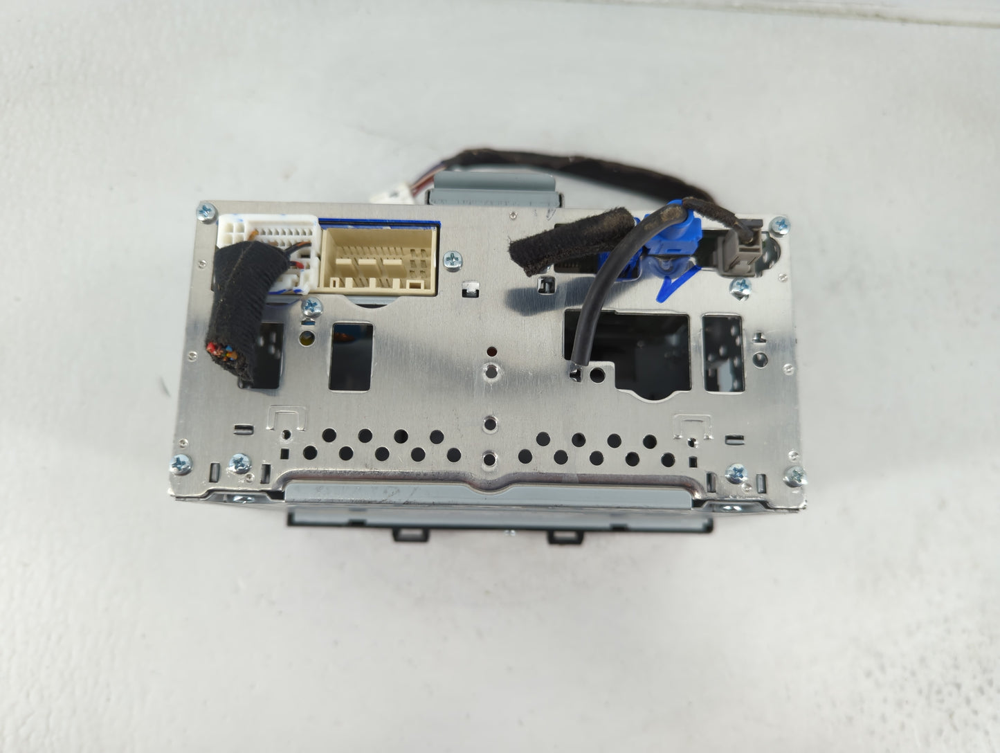 2018-2019 Hyundai Sonata Radio AM FM Cd Player Receiver Replacement P/N:96160-C2UA04X Fits Fits 2018 2019 OEM Used Auto Part