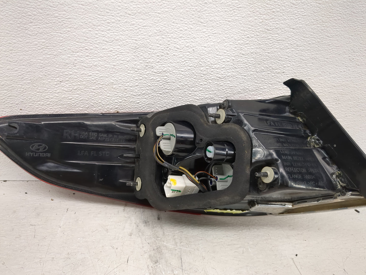 2018-2019 Hyundai Sonata Tail Light Assembly Passenger Right OEM Fits Fits 2018 2019 OEM Used Auto Parts - Oemusedautoparts1