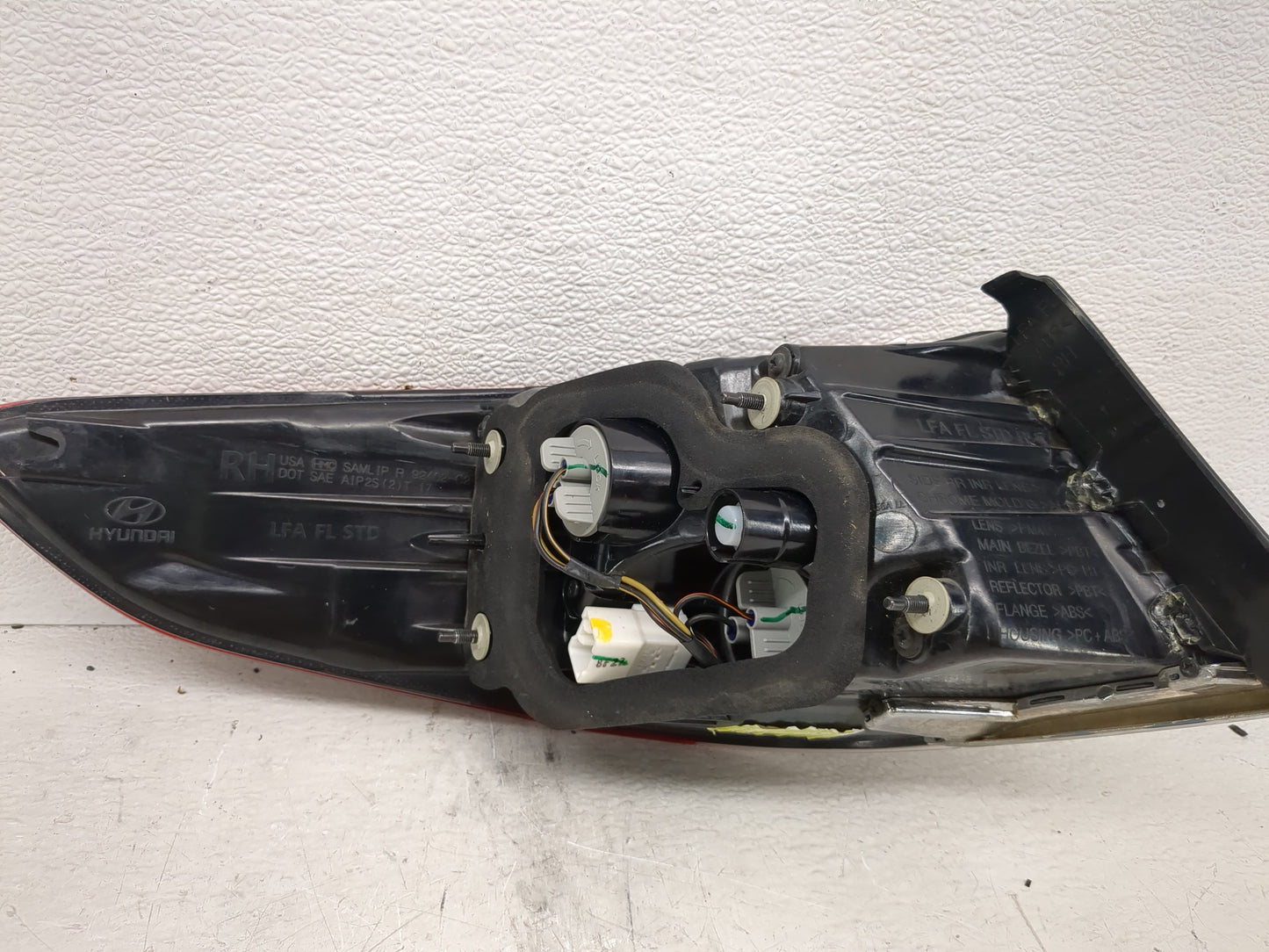 2018-2019 Hyundai Sonata Tail Light Assembly Passenger Right OEM Fits Fits 2018 2019 OEM Used Auto Parts - Oemusedautoparts1