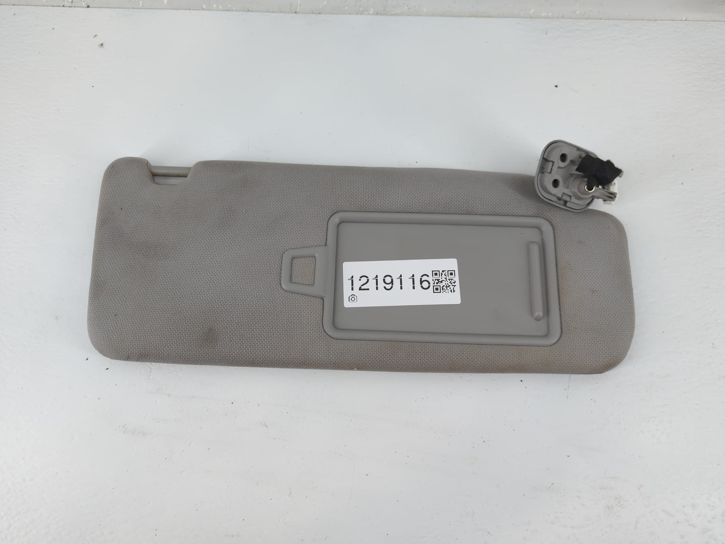 2015-2019 Hyundai Sonata Sun Visor Shade Replacement Passenger Right Mirror Fits Fits 2015 2016 2017 2018 2019 OEM Used Auto