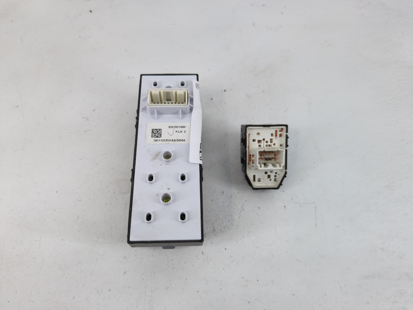 2018-2019 Hyundai Sonata Master Power Window Switch Replacement Driver Side Left P/N:93570C1000 Fits Fits 2018 2019 OEM Used