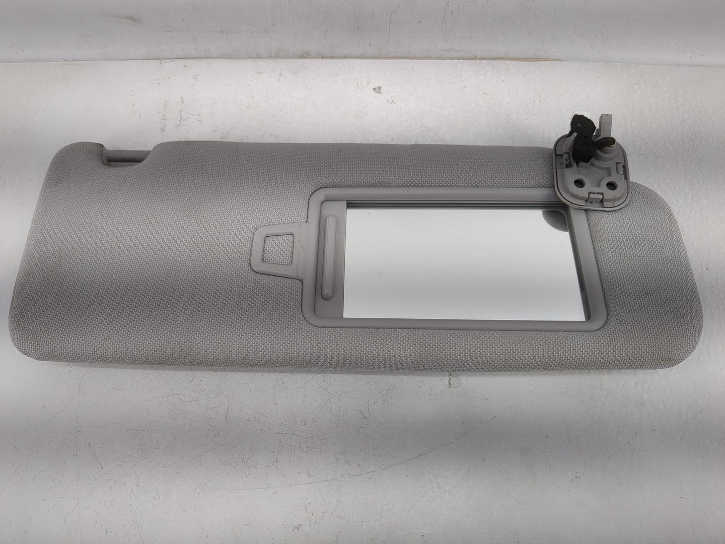 2016-2019 Hyundai Sonata Sun Visor Shade Replacement Passenger Right Mirror Fits Fits 2016 2017 2018 2019 OEM Used Auto Part