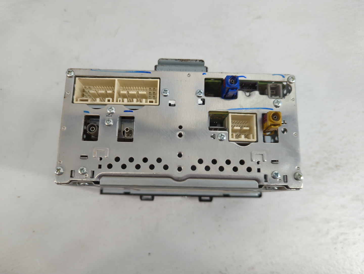 2018-2019 Hyundai Sonata Radio AM FM Cd Player Receiver Replacement P/N:96160-C2UB04X Fits Fits 2018 2019 OEM Used Auto Part