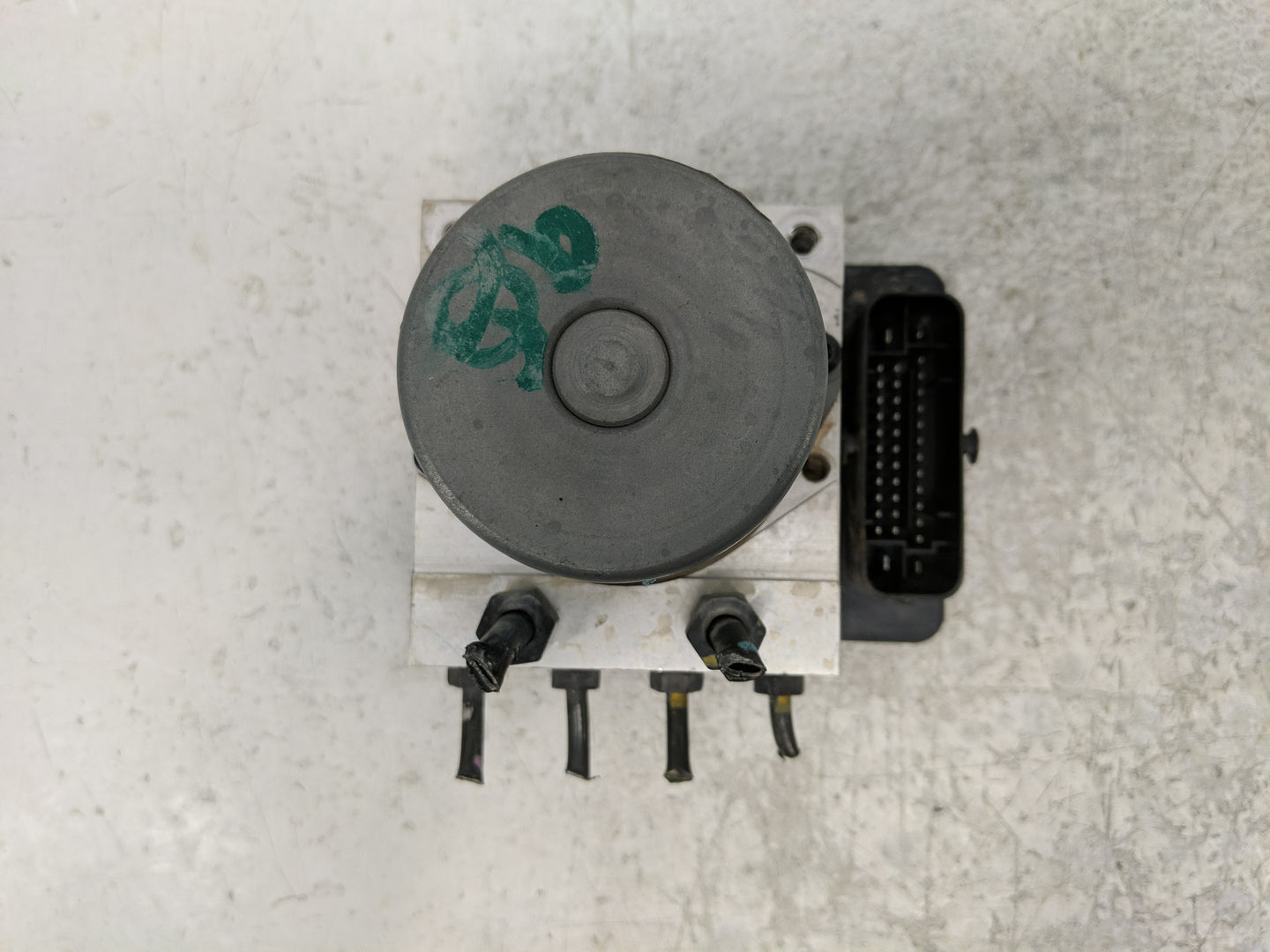 2018-2019 Hyundai Sonata ABS Pump Control Module Replacement P/N:61589-45100 58920-C2210 Fits Fits 2018 2019 OEM Used Auto P