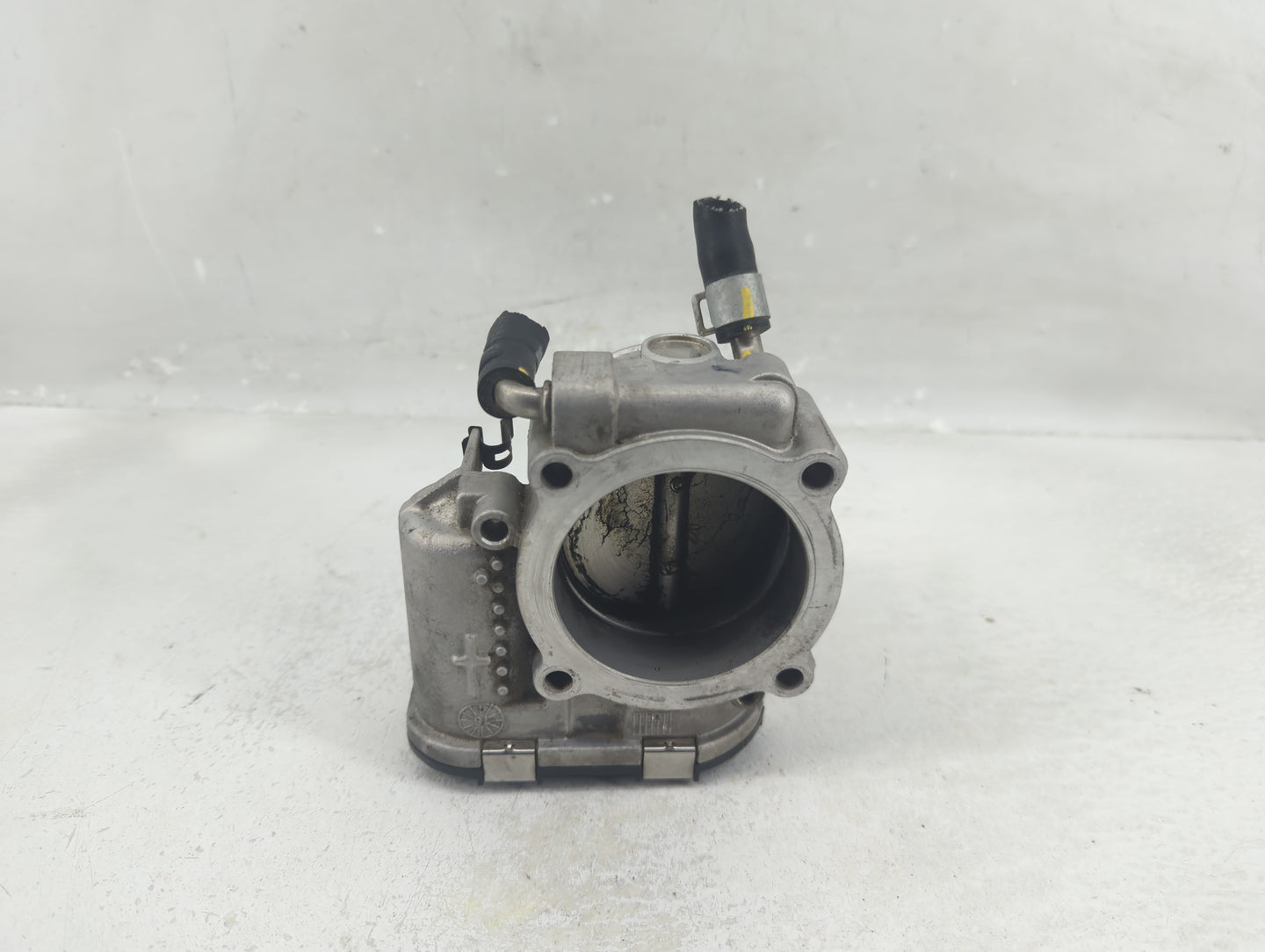2015-2019 Hyundai Sonata Throttle Body P/N:35100-2G600 Fits Fits 2015 2016 2017 2018 2019 2020 2021 OEM Used Auto Parts - Oe