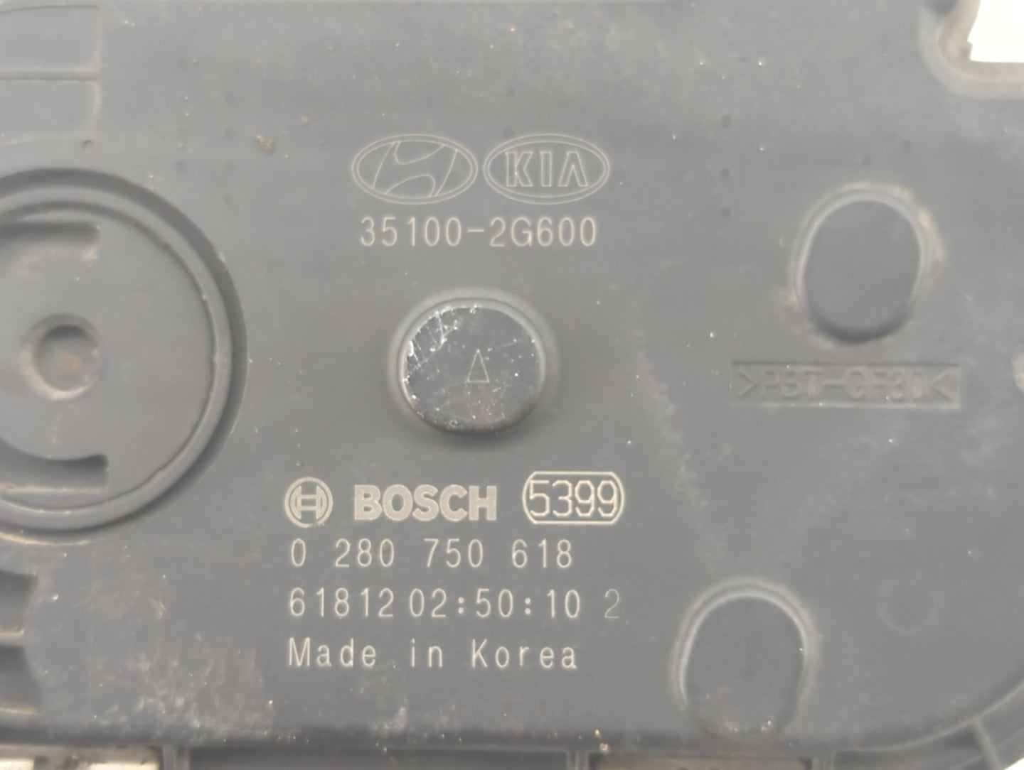 2015-2019 Hyundai Sonata Throttle Body P/N:35100-2G600 Fits Fits 2015 2016 2017 2018 2019 2020 2021 OEM Used Auto Parts - Oe