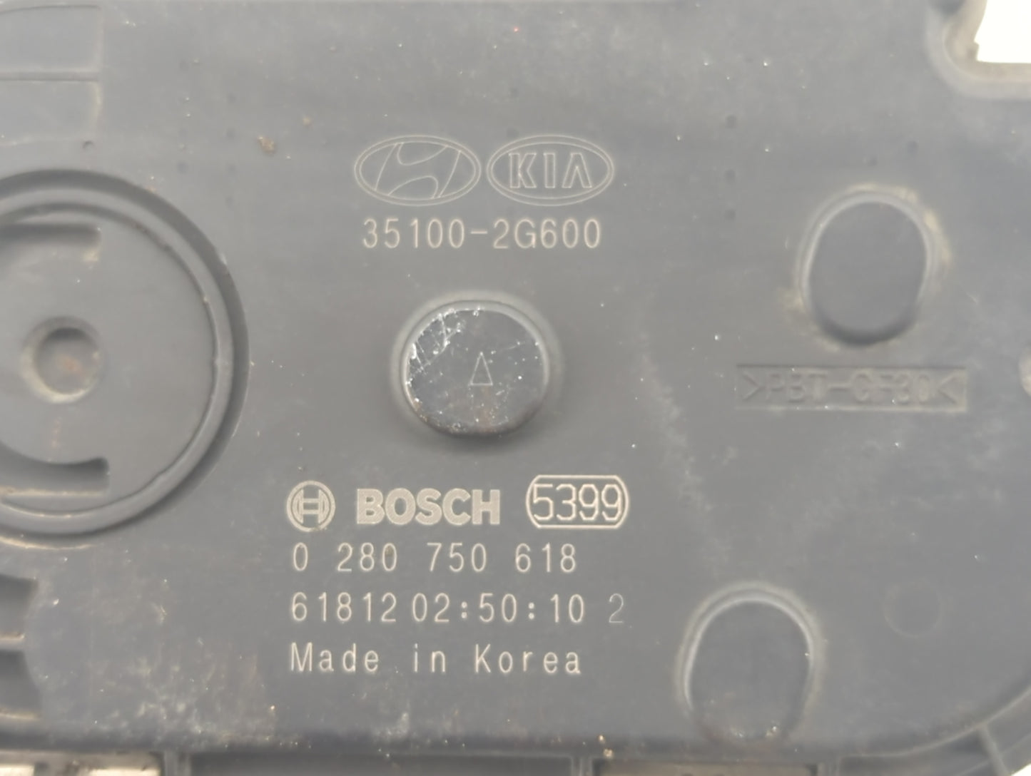 2015-2019 Hyundai Sonata Throttle Body P/N:35100-2G600 Fits Fits 2015 2016 2017 2018 2019 2020 2021 OEM Used Auto Parts - Oe