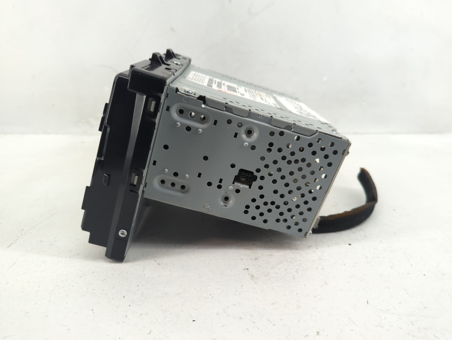 2018-2019 Hyundai Sonata Radio AM FM Cd Player Receiver Replacement P/N:96160C2UB04X Fits Fits 2018 2019 OEM Used Auto Parts