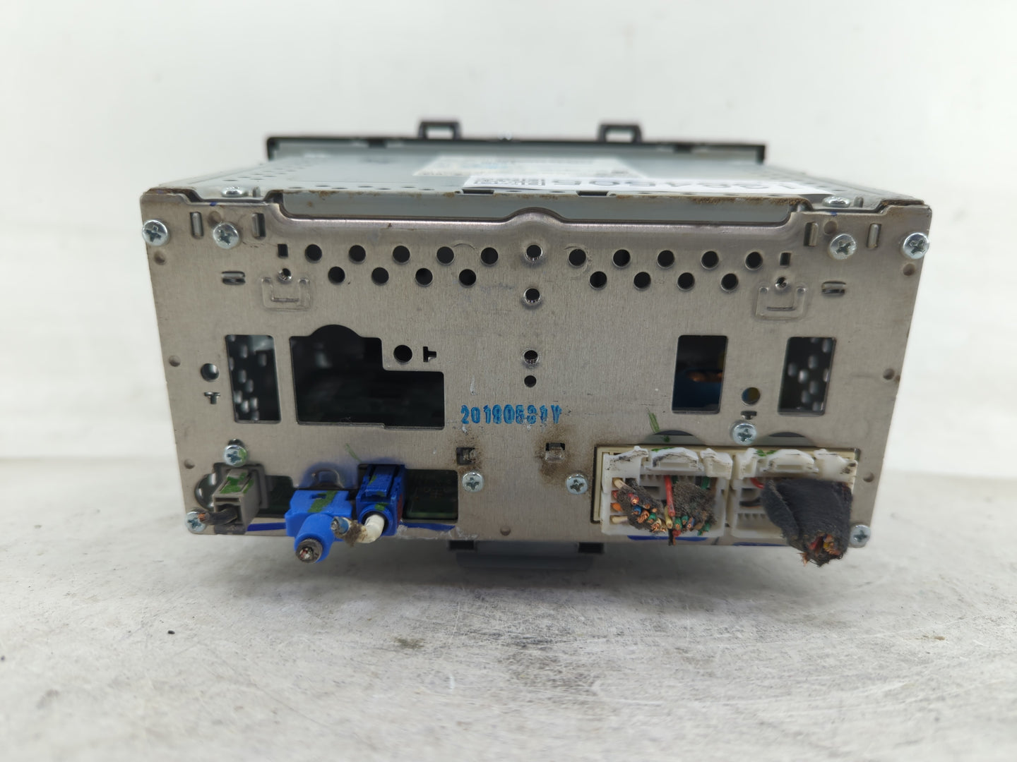 2018-2019 Hyundai Sonata Radio AM FM Cd Player Receiver Replacement P/N:96160C2CA04X Fits Fits 2018 2019 OEM Used Auto Parts