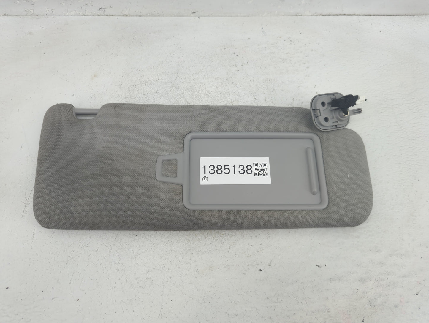 2015-2019 Hyundai Sonata Sun Visor Shade Replacement Passenger Right Mirror Fits Fits 2015 2016 2017 2018 2019 OEM Used Auto