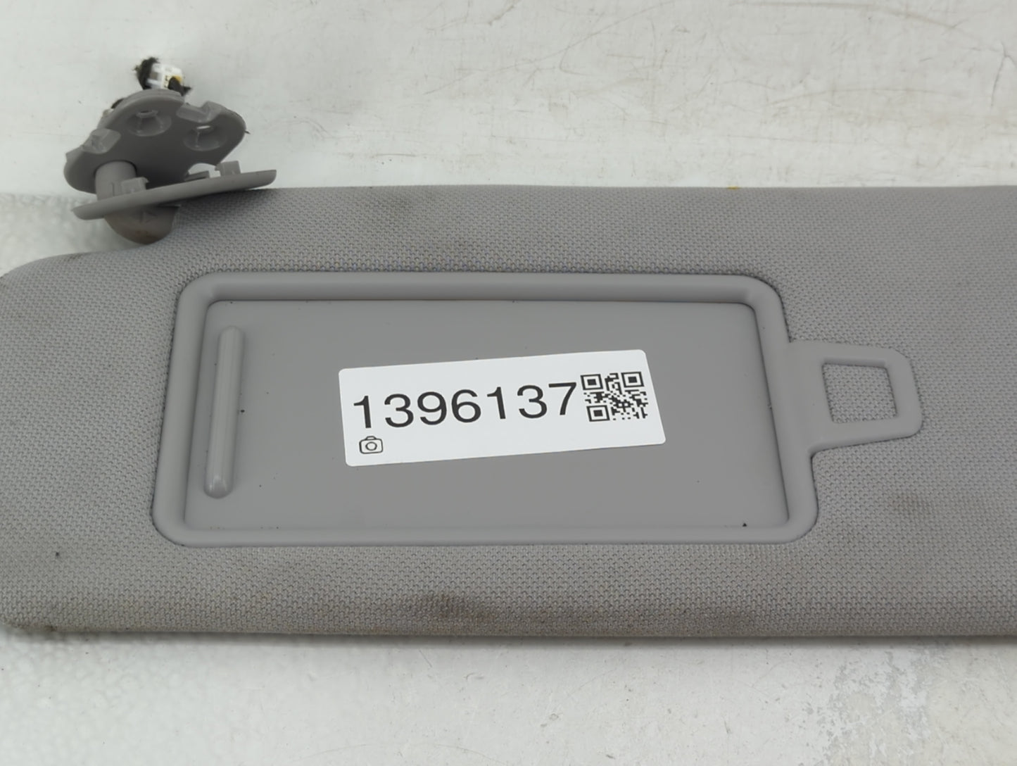 2015-2019 Hyundai Sonata Sun Visor Shade Replacement Passenger Right Mirror Fits Fits 2015 2016 2017 2018 2019 OEM Used Auto