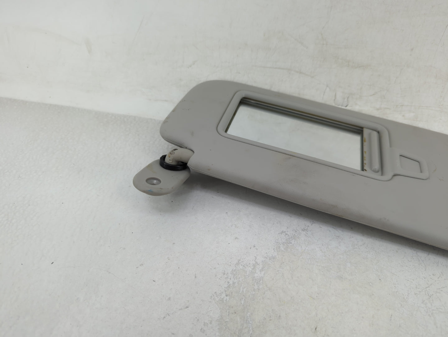 2015-2019 Hyundai Sonata Sun Visor Shade Replacement Passenger Right Mirror Fits Fits 2015 2016 2017 2018 2019 OEM Used Auto