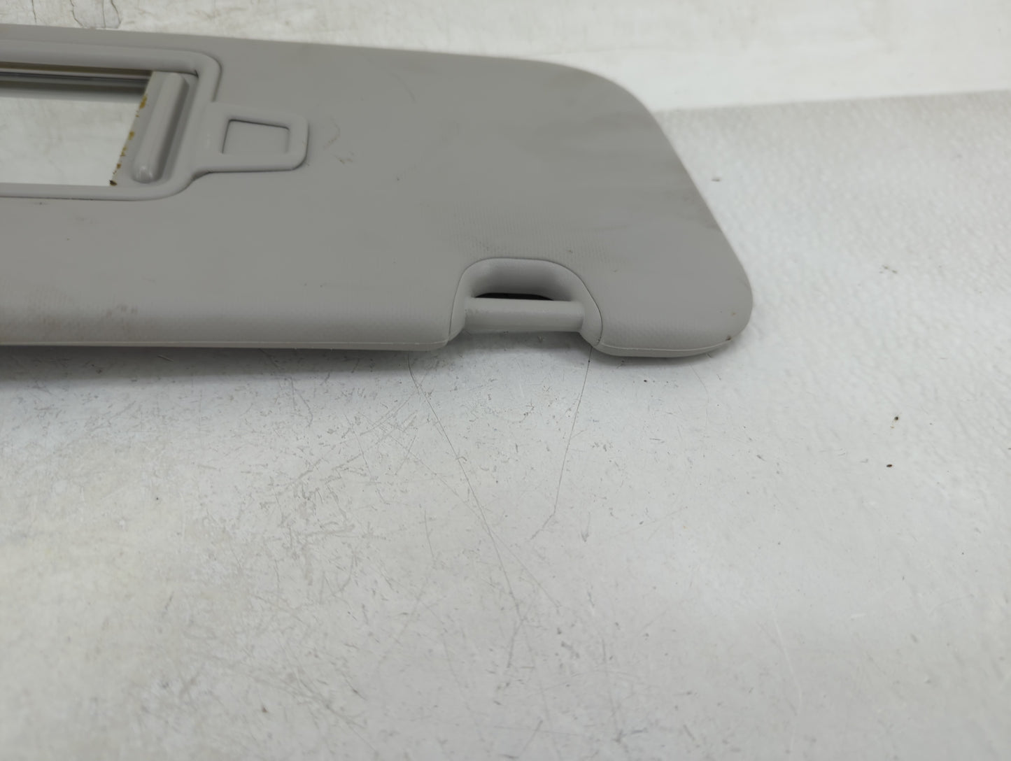 2015-2019 Hyundai Sonata Sun Visor Shade Replacement Passenger Right Mirror Fits Fits 2015 2016 2017 2018 2019 OEM Used Auto